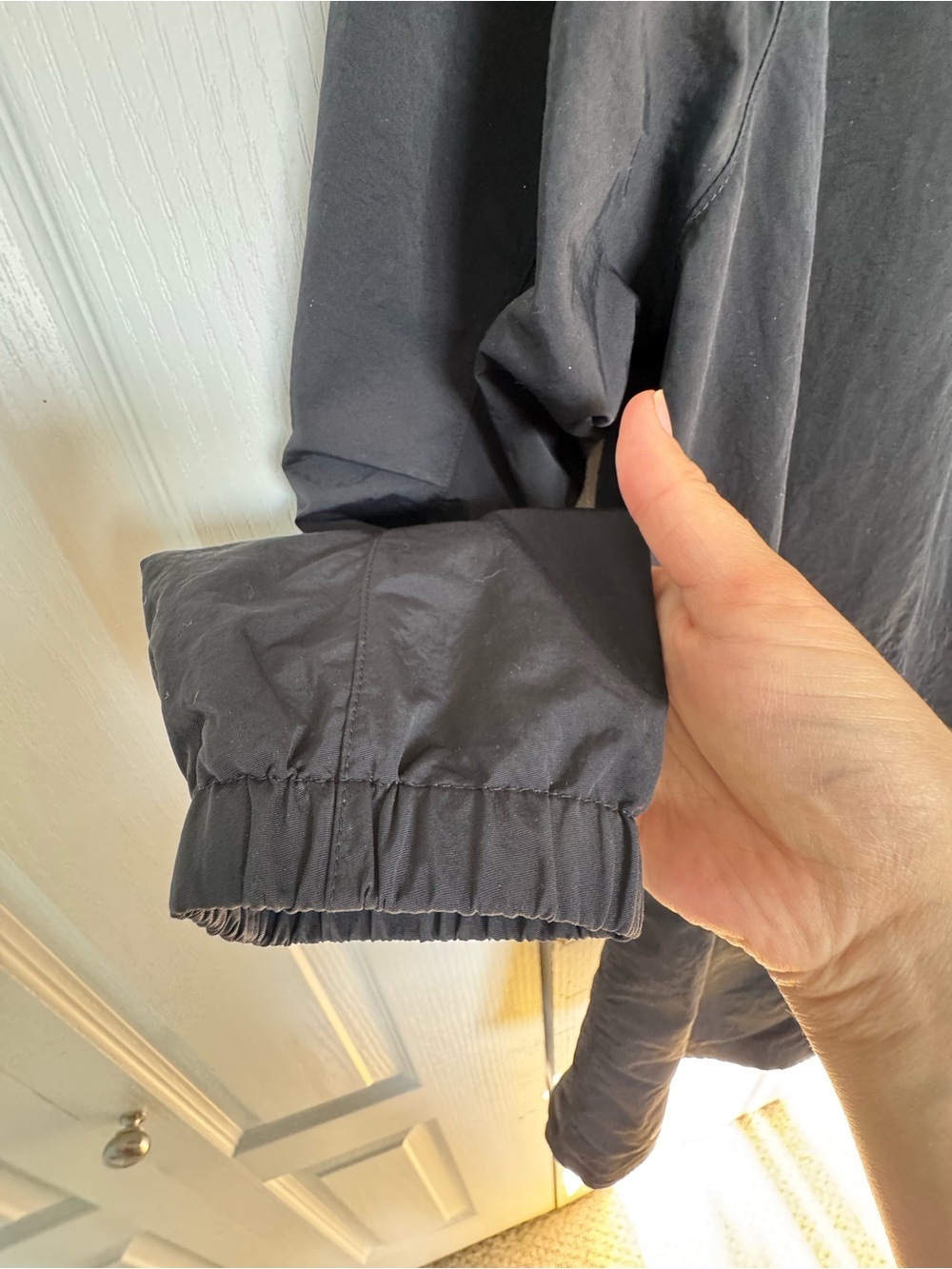 Lululemon Easy As Jacket Black Hooded Water-Repellent Coat - Picture 10 of 11